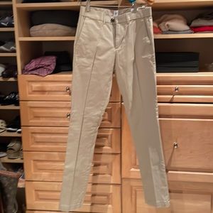 Like new. Mens skinny khaki pants 29x34